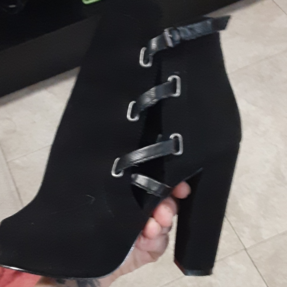 Ankle boots